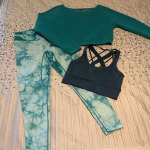 Balance Athletica turquoise cropped sweatshirt